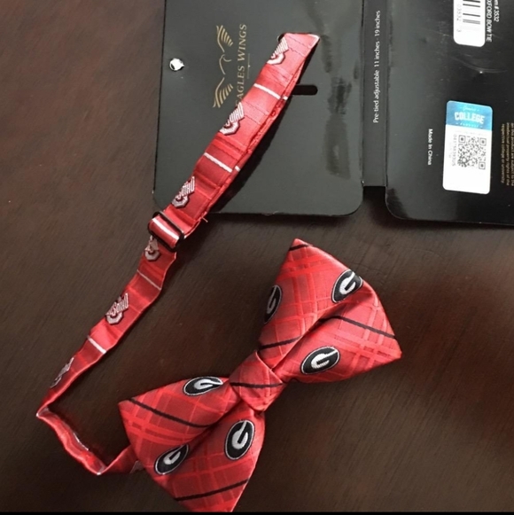🔴NWT! University of Georgia Bowtie - Picture 2 of 2